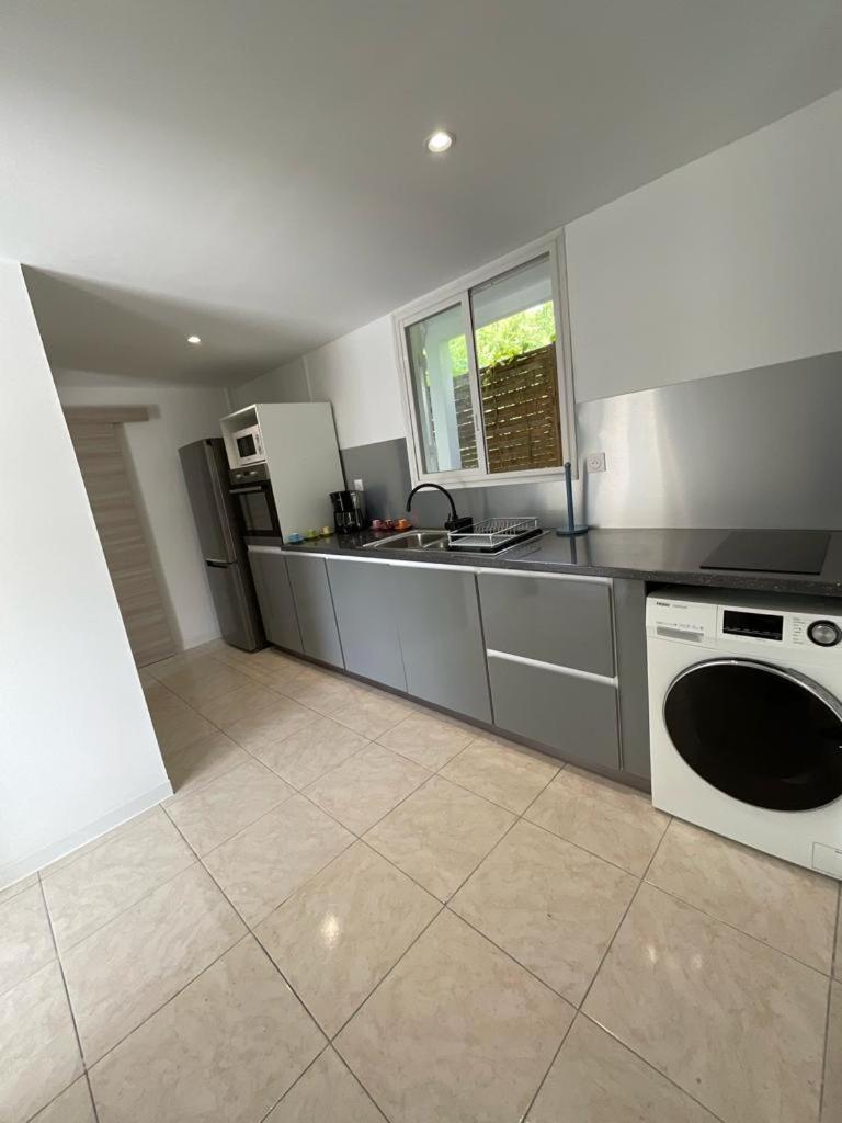 Location Les Flamboyants Apartment Sainte-Anne  Bilik gambar